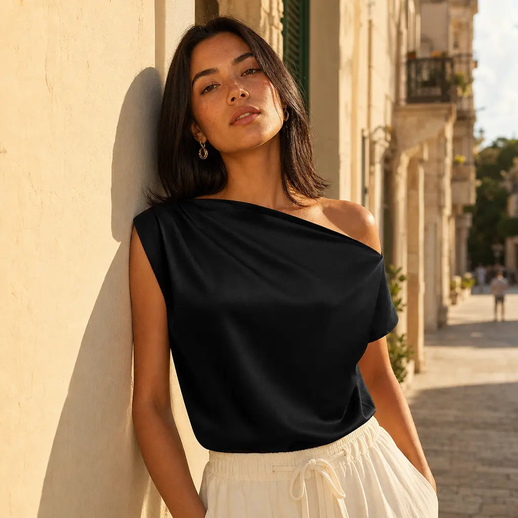 maela-top-muse-product_lifestyle_1_17fe8b7a-277c-426c-ac71-2e0f6efb600d.webp